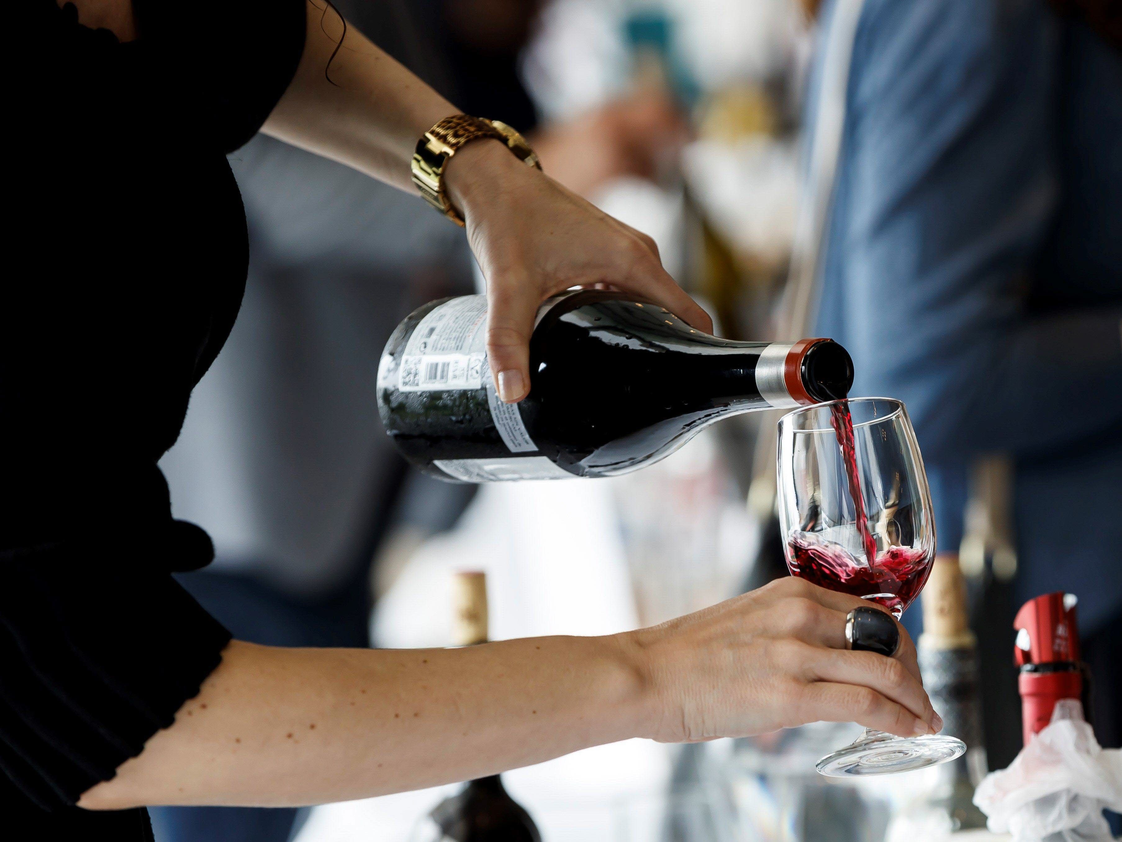 Riojas, aceite y pinchos para disfrutar en la 'I Feria del vino'