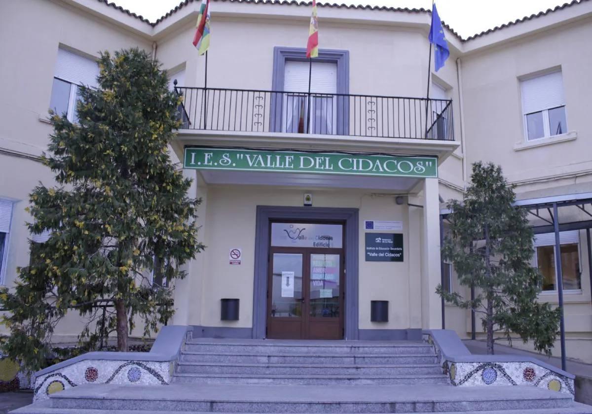 Continúa la tensión en el IES Valle del Cidacos: «Muchos alumnos han salido llorando»