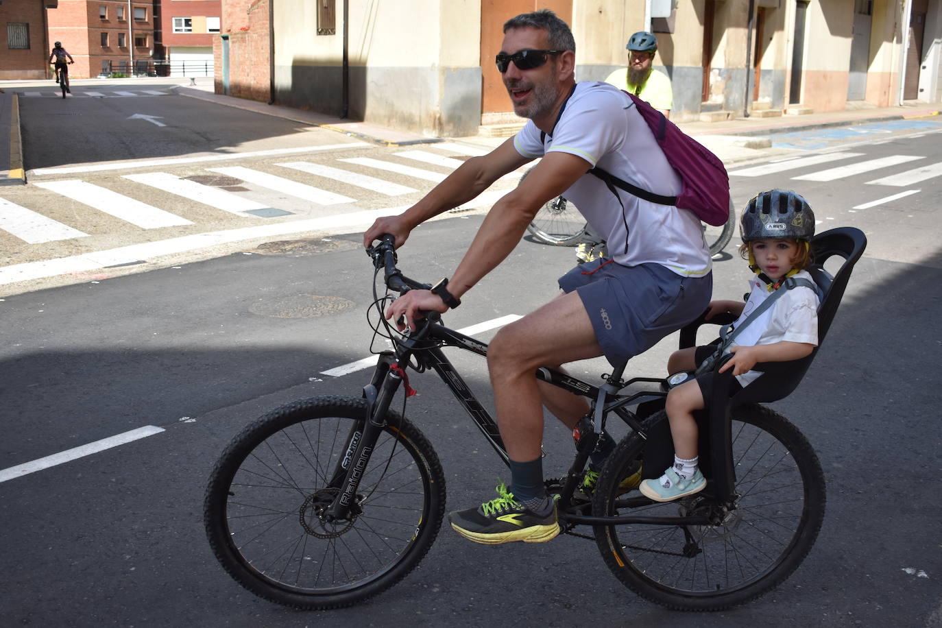 Ochenta ciclistas en el Día de la bici de Quel