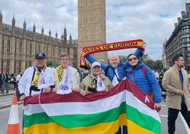 Aficionados riojanos en Londres, horas antes de que comenzase la final de la Liga de Campeones.