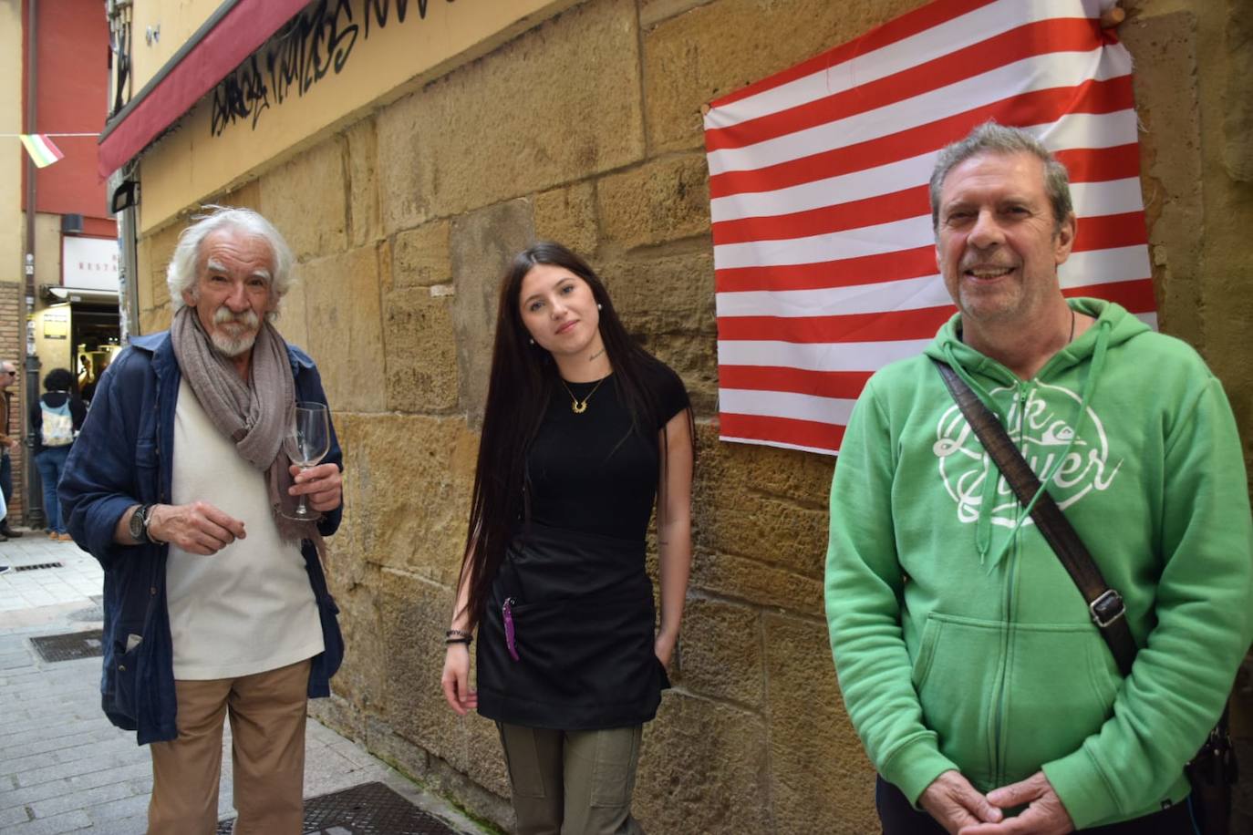 Ambiente blanquirrojo en la Laurel antes del UDL-Marbella