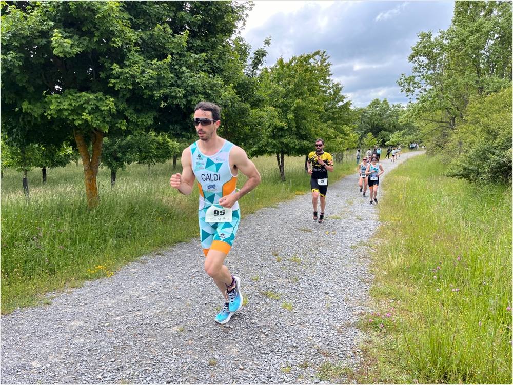 Del Alámo y Remírez ganan el triatlón de El Rasillo