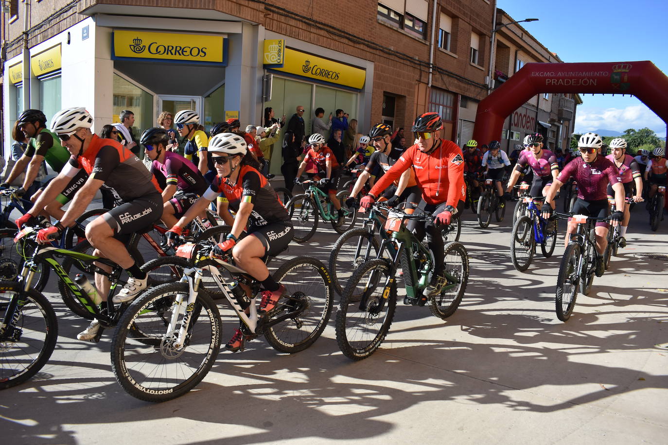 La XI BTT de la seta y el champiñón de Pradejón contó con 210 ciclistas