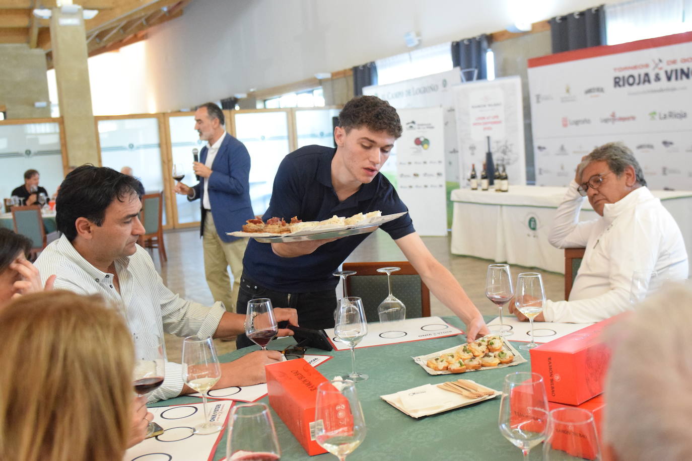 Entrega de premios y cata de los vinos de Ramón Bilbao