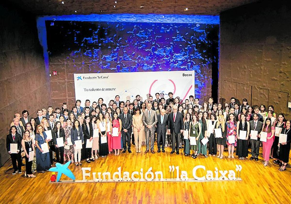 Foto de familia del programa de Becas de 'la Caixa'.