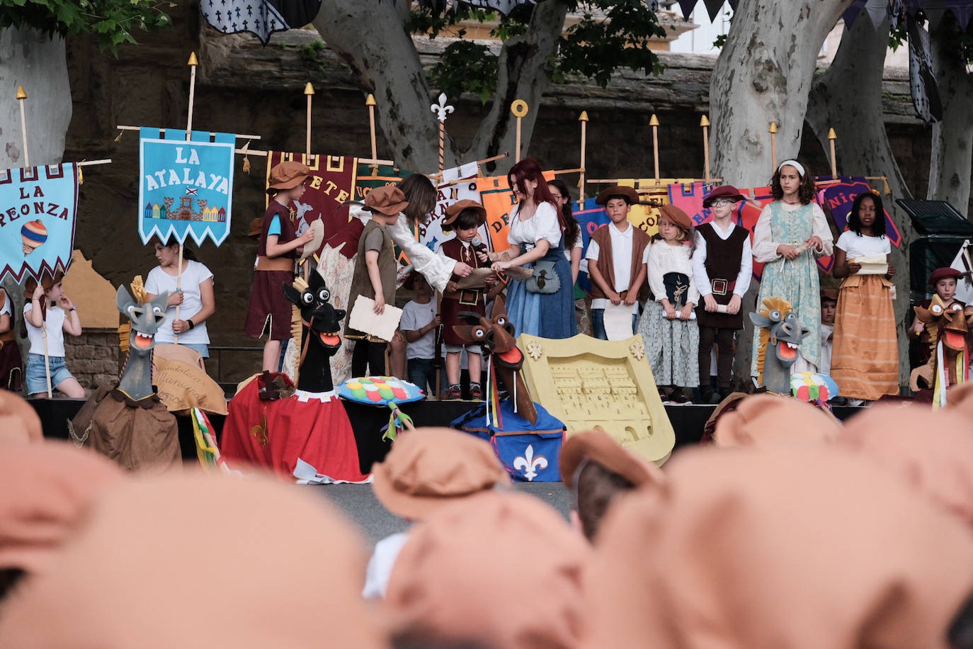 Pregón infantil y bailes renancentistas