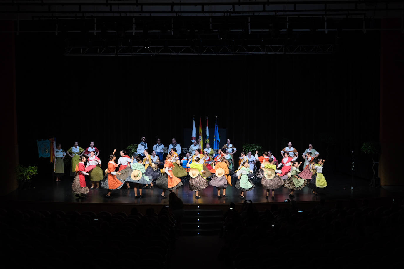 VIII Festival Folklórico Infantil, en imágenes