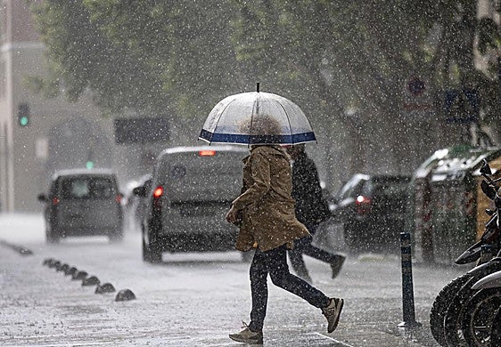 Lluvias en Logroño en un día de tormenta.