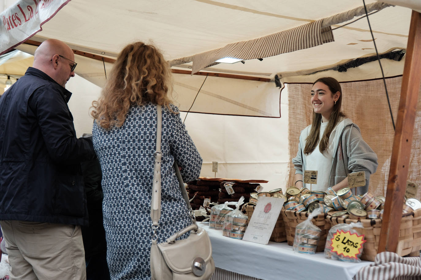 Ambiente bernabeo y mercado renacentista