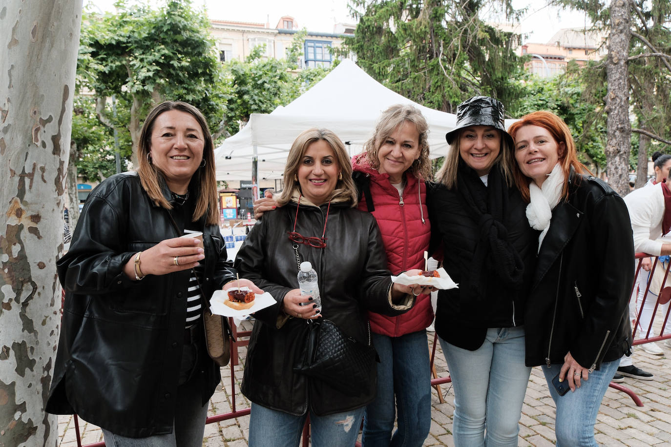 Degustación de chorizo en la Glorieta, a cargo de la peña La Alegría