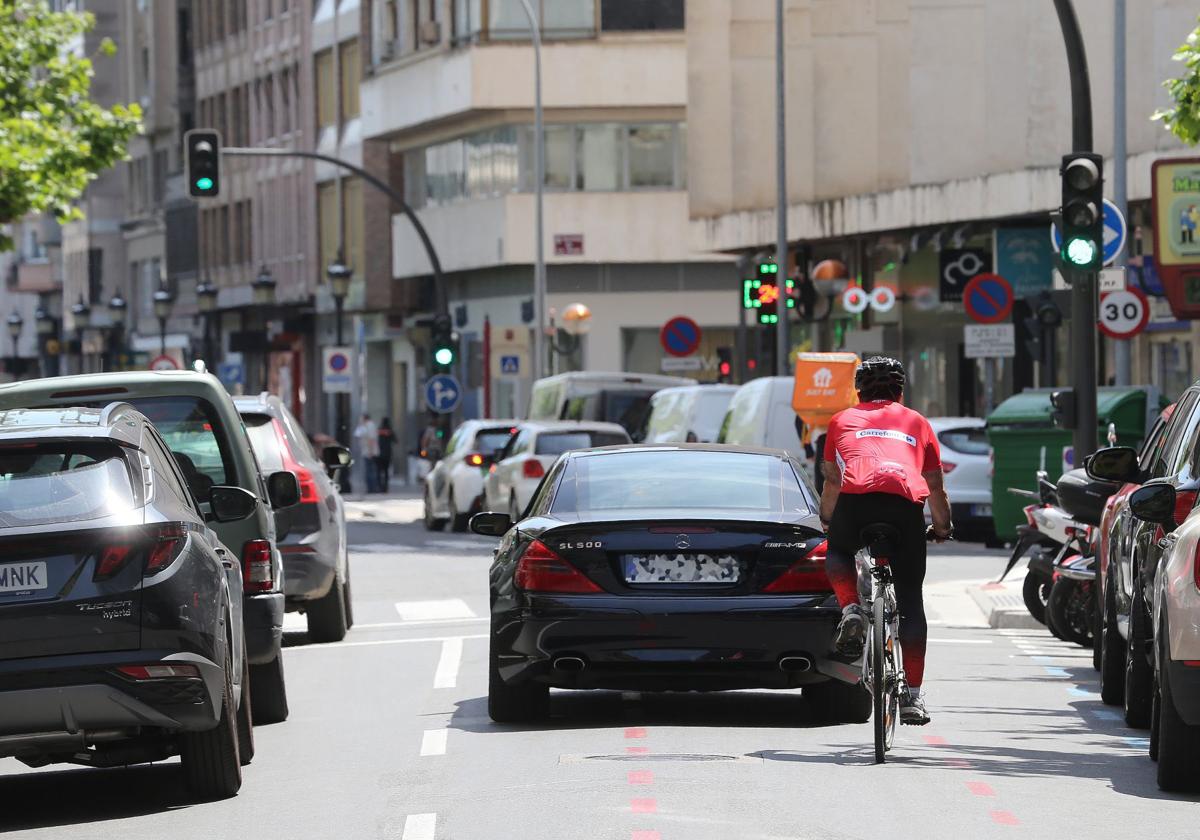 Avenida de Portugal y su carril bici, en la polémica.