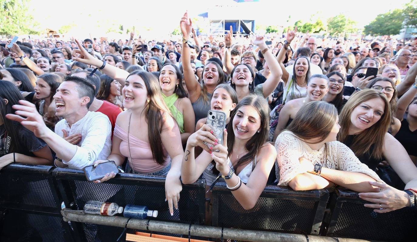 El público vibra con La oreja de Van Gogh