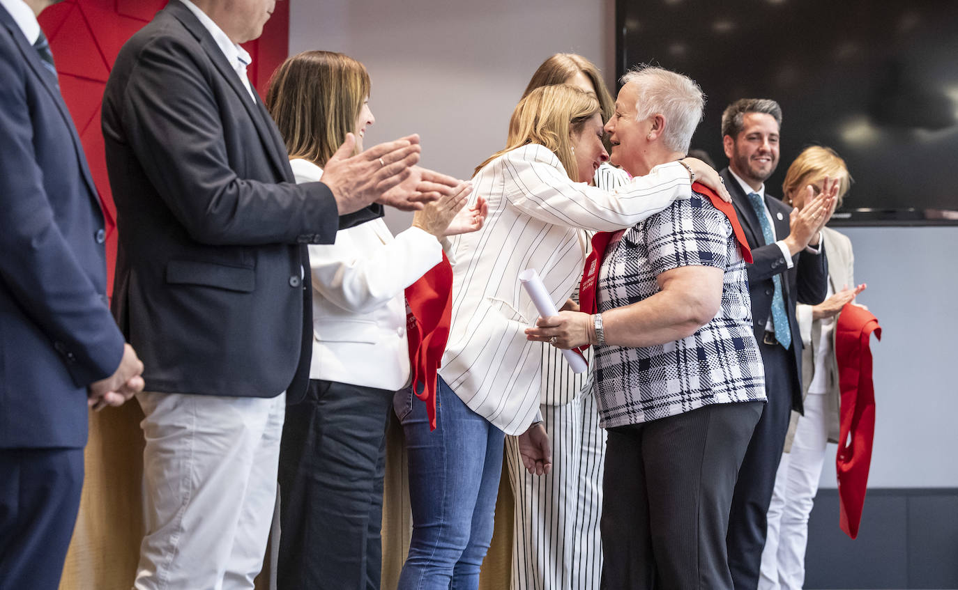 Graduación de adultos en la Universidad de la Experiencia
