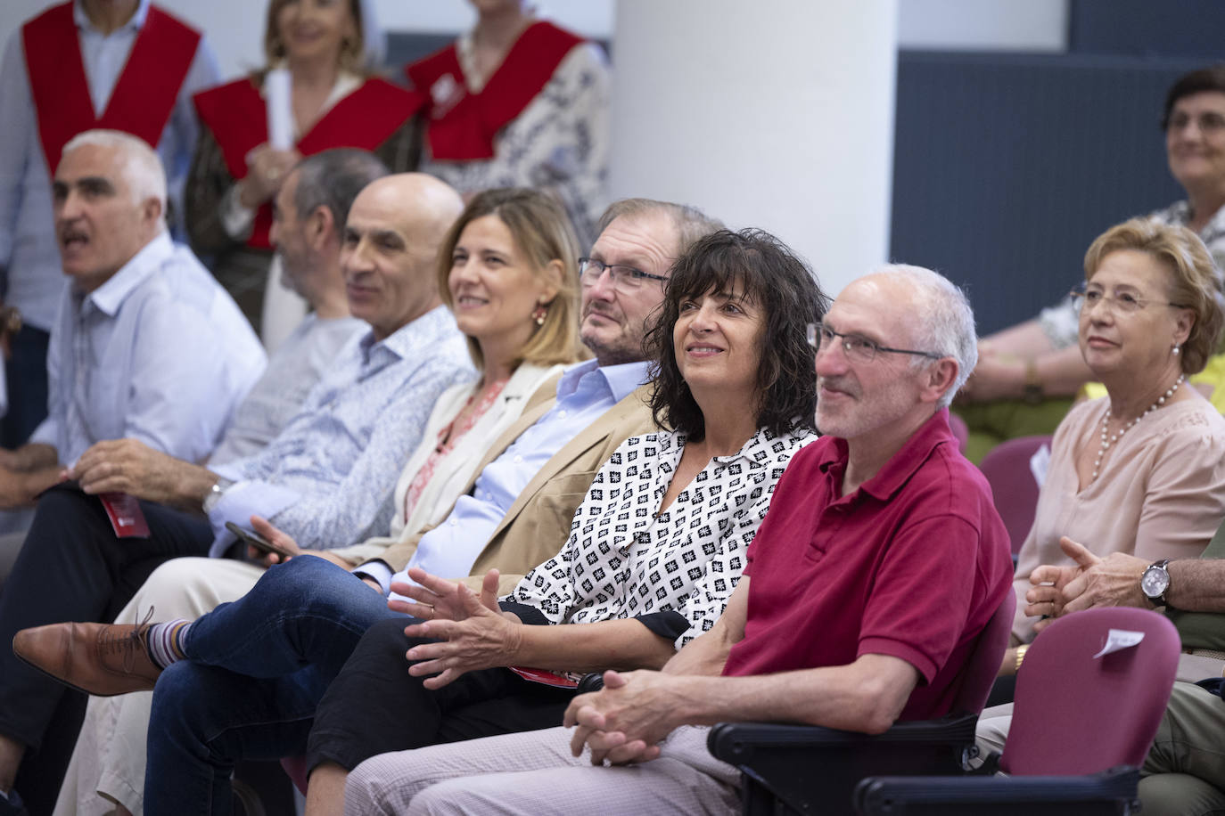Graduación de adultos en la Universidad de la Experiencia