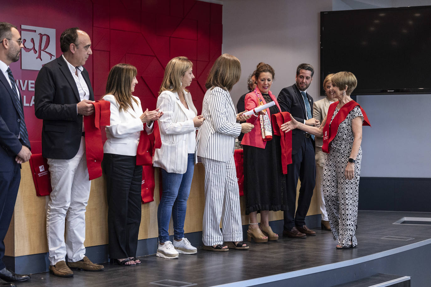 Graduación de adultos en la Universidad de la Experiencia