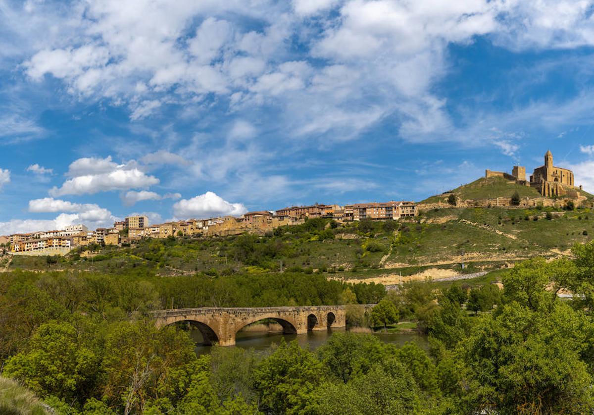 Panorámica de San Vicente de la Sonsierra, uno de los municipios más turísticos de La Rioja y que cuenta con un centenar de plazas de alojamiento.