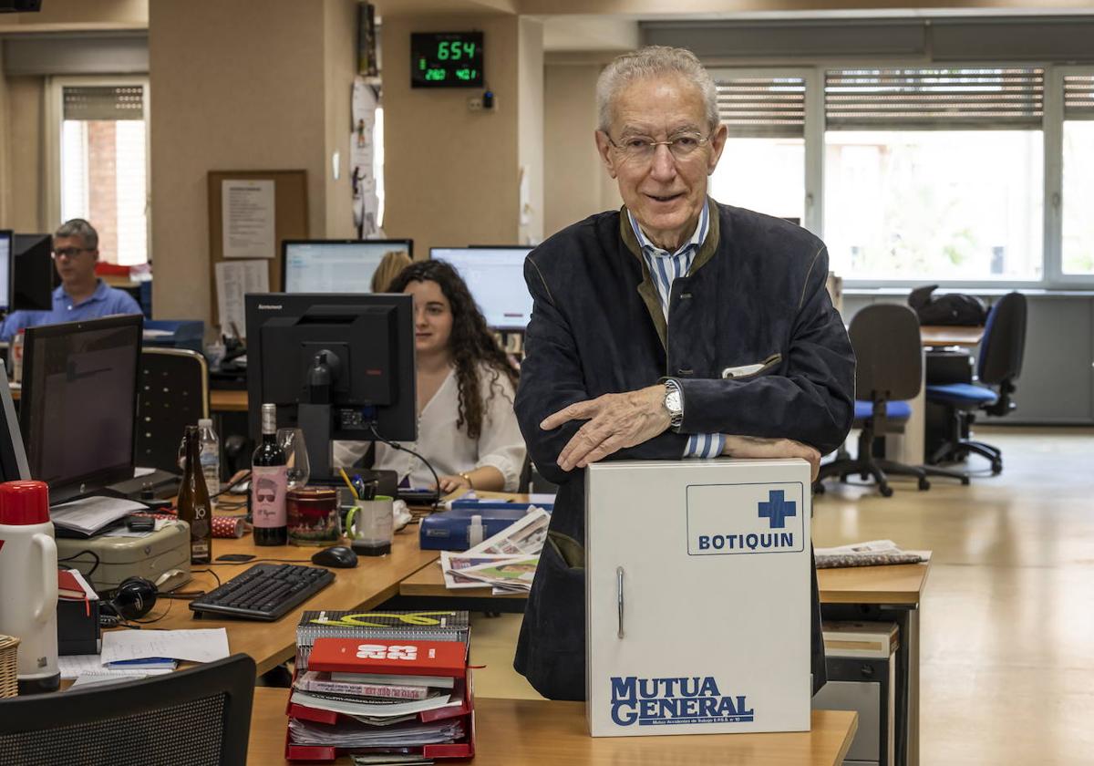 Miguel Aizpún, en la redacción de Diario LA RIOJA.