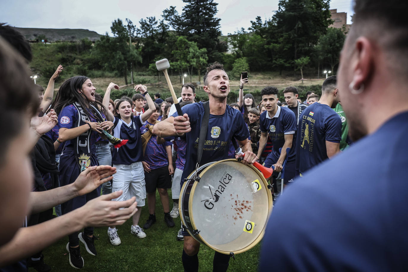 Anguiano celebra el ascenso de su equipo a Segunda Federación