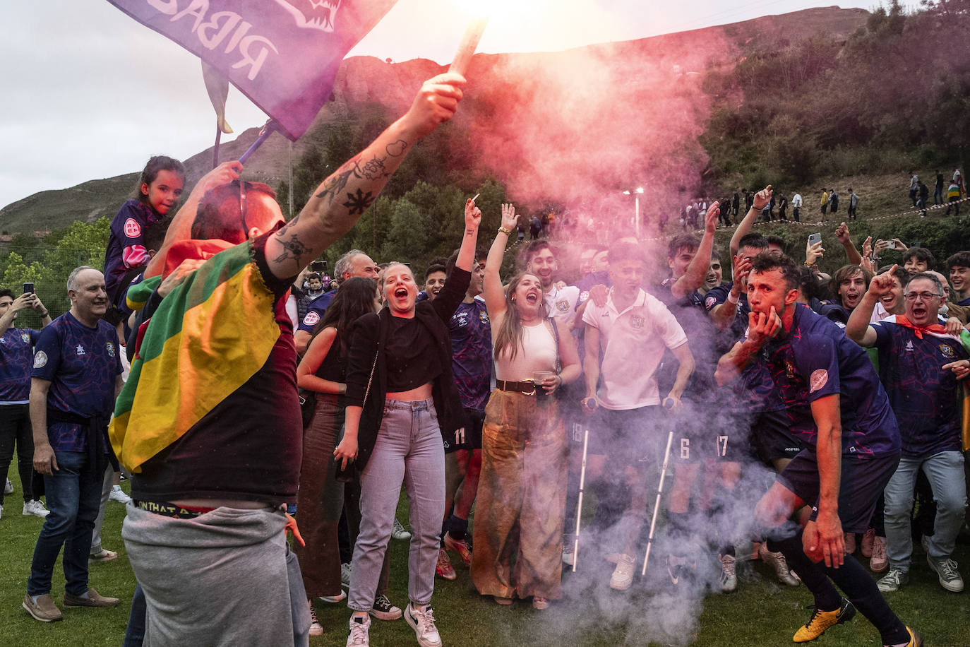 Anguiano celebra el ascenso de su equipo a Segunda Federación
