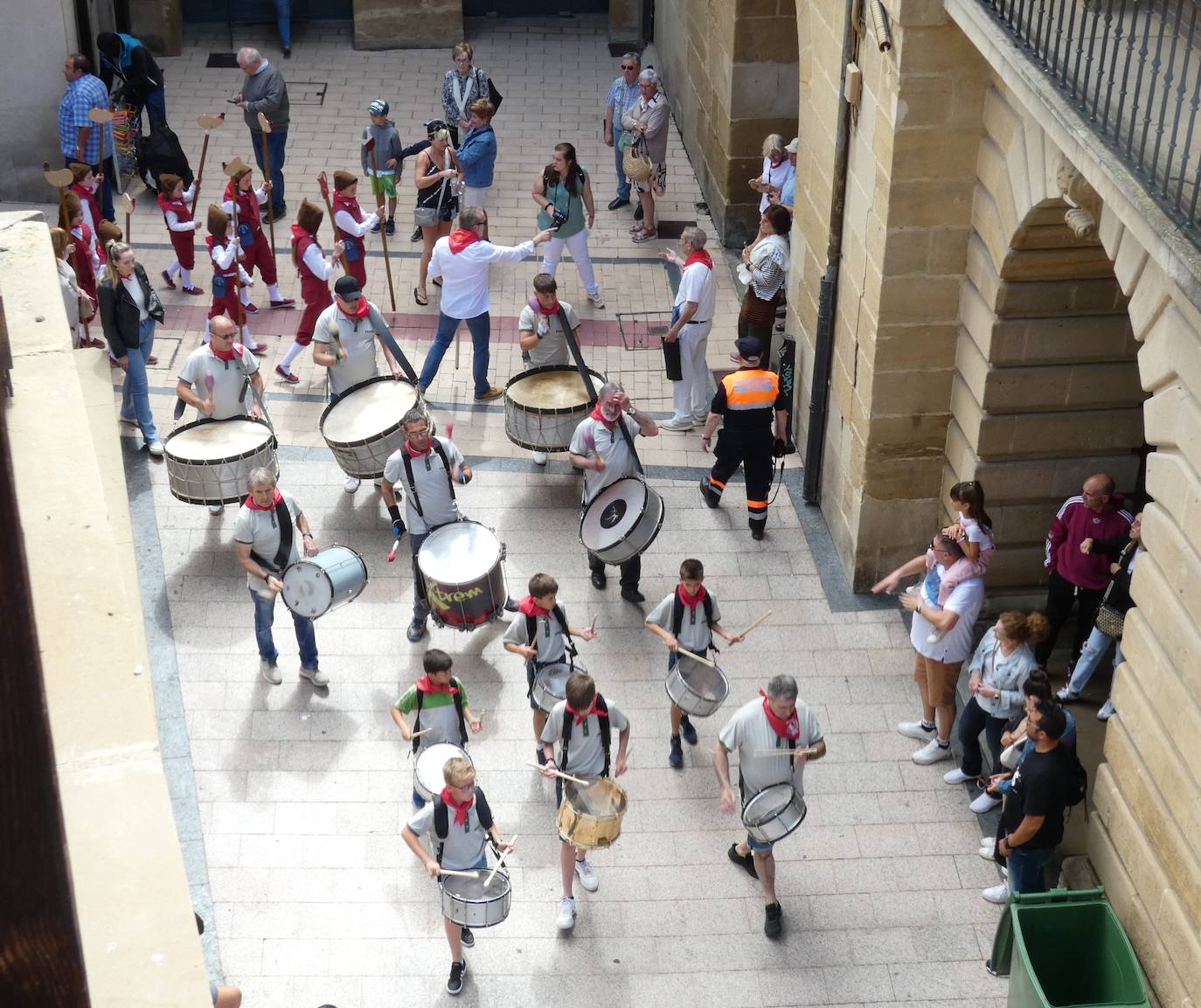 El disparo del cohete en Haro, en imágenes