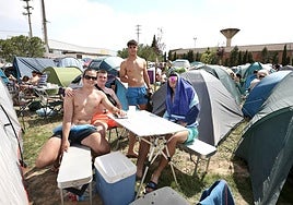 Primera tarde de calor en el Holika