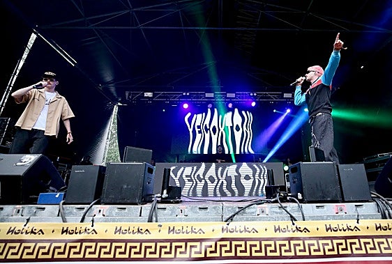 Yeico X Toni, en el segundo concierto de la fiesta de bienvenida.