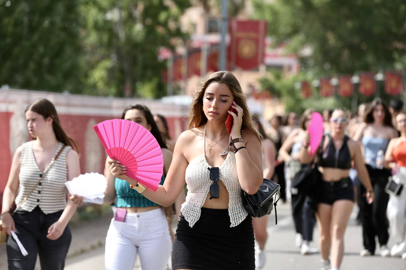 Inauguración de Holika con Raul Clyde como sorpresa