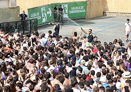 Inauguración de Holika con Raul Clyde como sorpresa