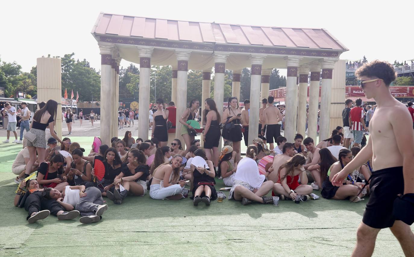 Inauguración de Holika con Raul Clyde como sorpresa