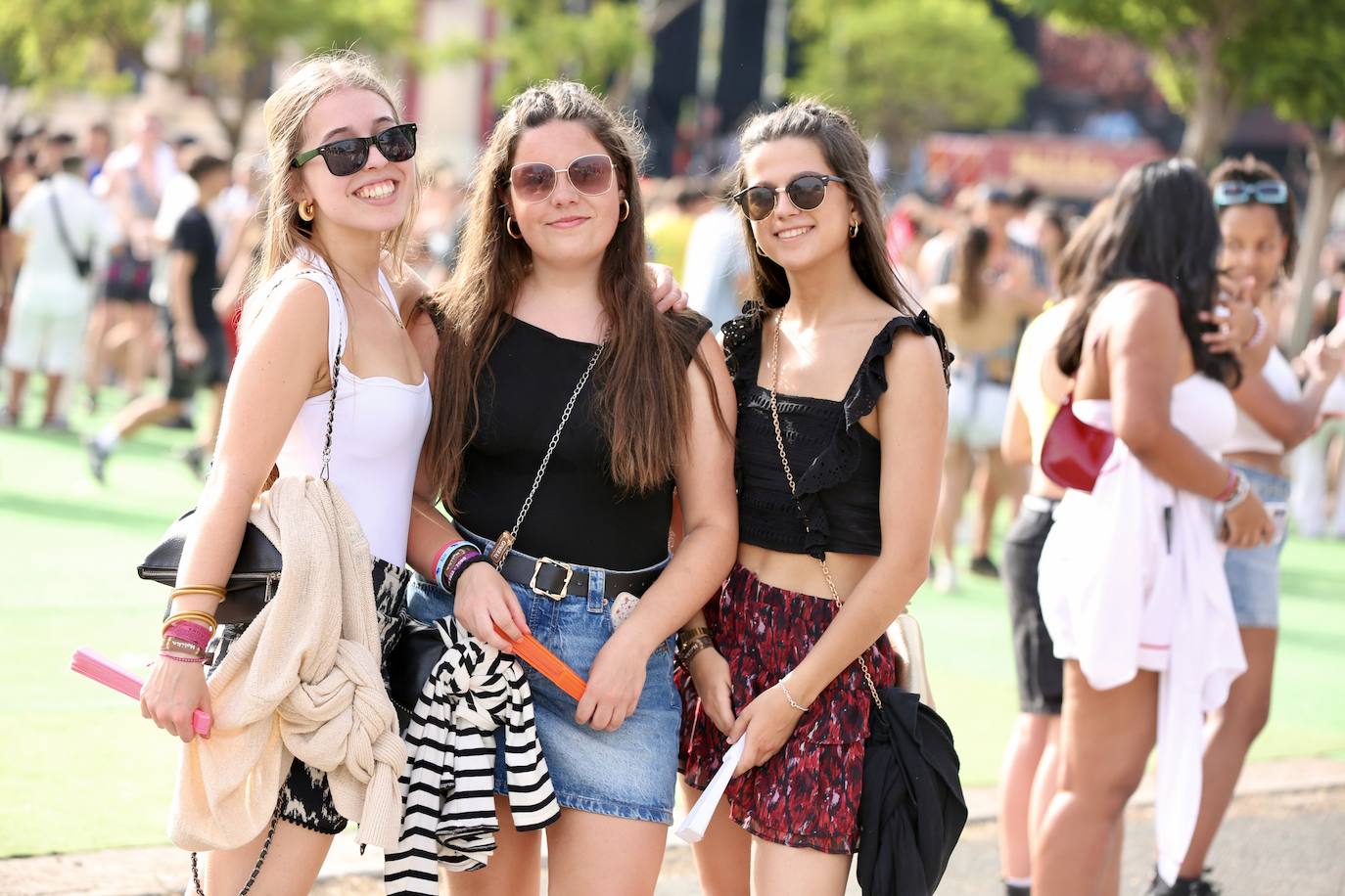 Inauguración de Holika con Raul Clyde como sorpresa