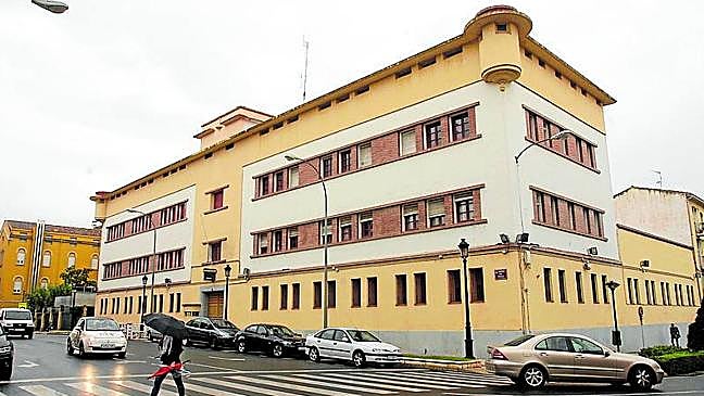 Imagen antes - De cuartel a centro de salud