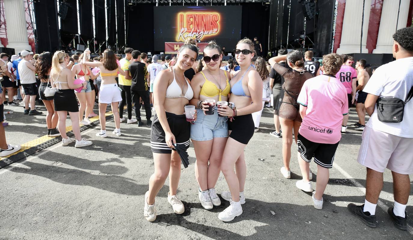 Calor y buen ambiente en Holika el viernes por la tarde