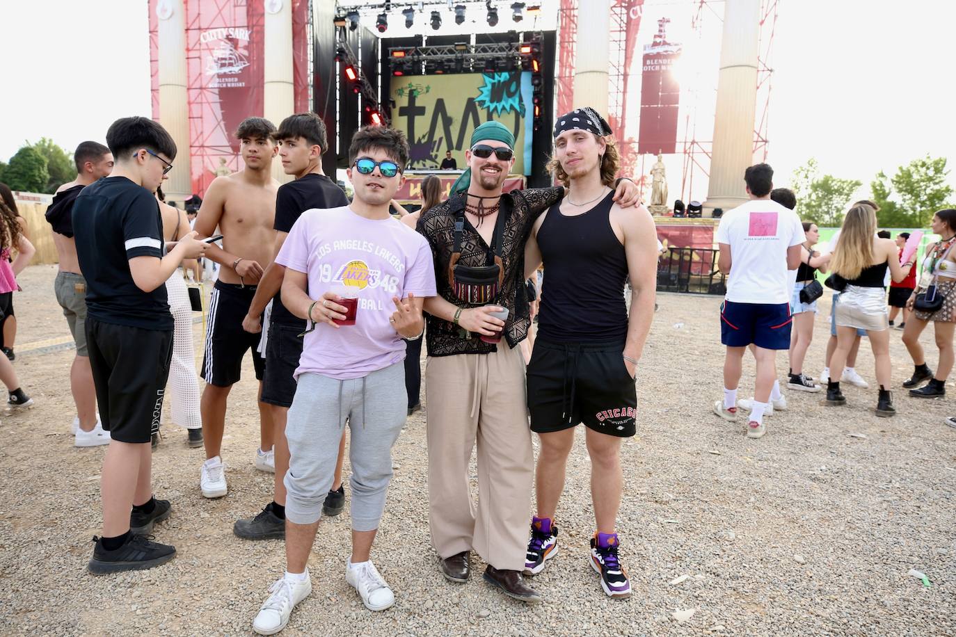 Calor y buen ambiente en Holika el viernes por la tarde