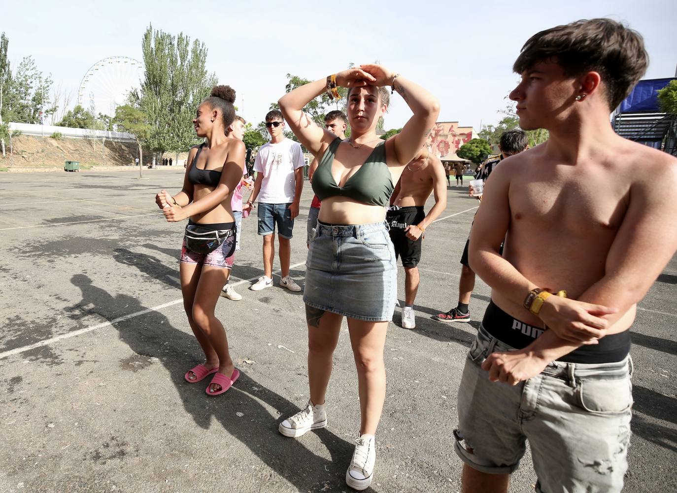Calor y buen ambiente en Holika el viernes por la tarde