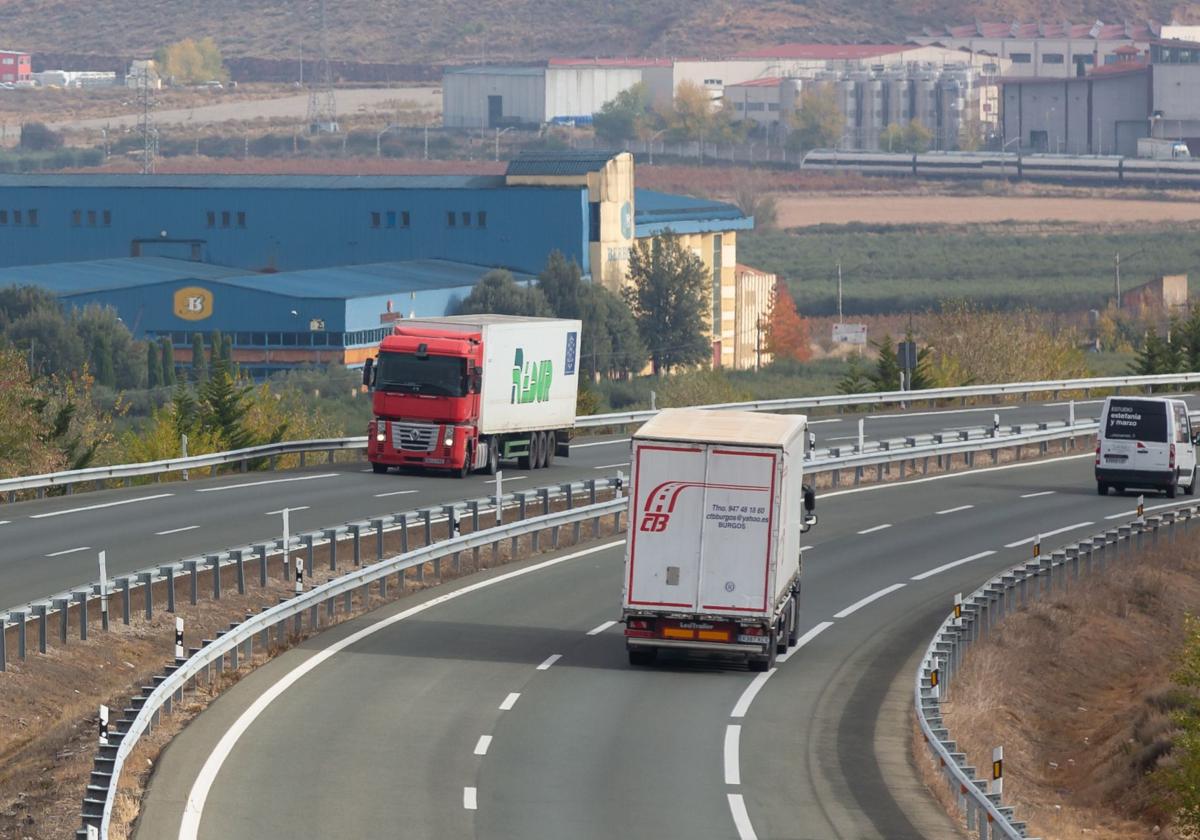 Imagen de archivo de la autopista AP-68 a su paso por La Rioja.