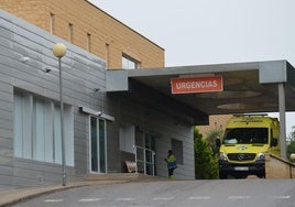 Vista del acceso a Urgencias del Hospital de Calahorra.