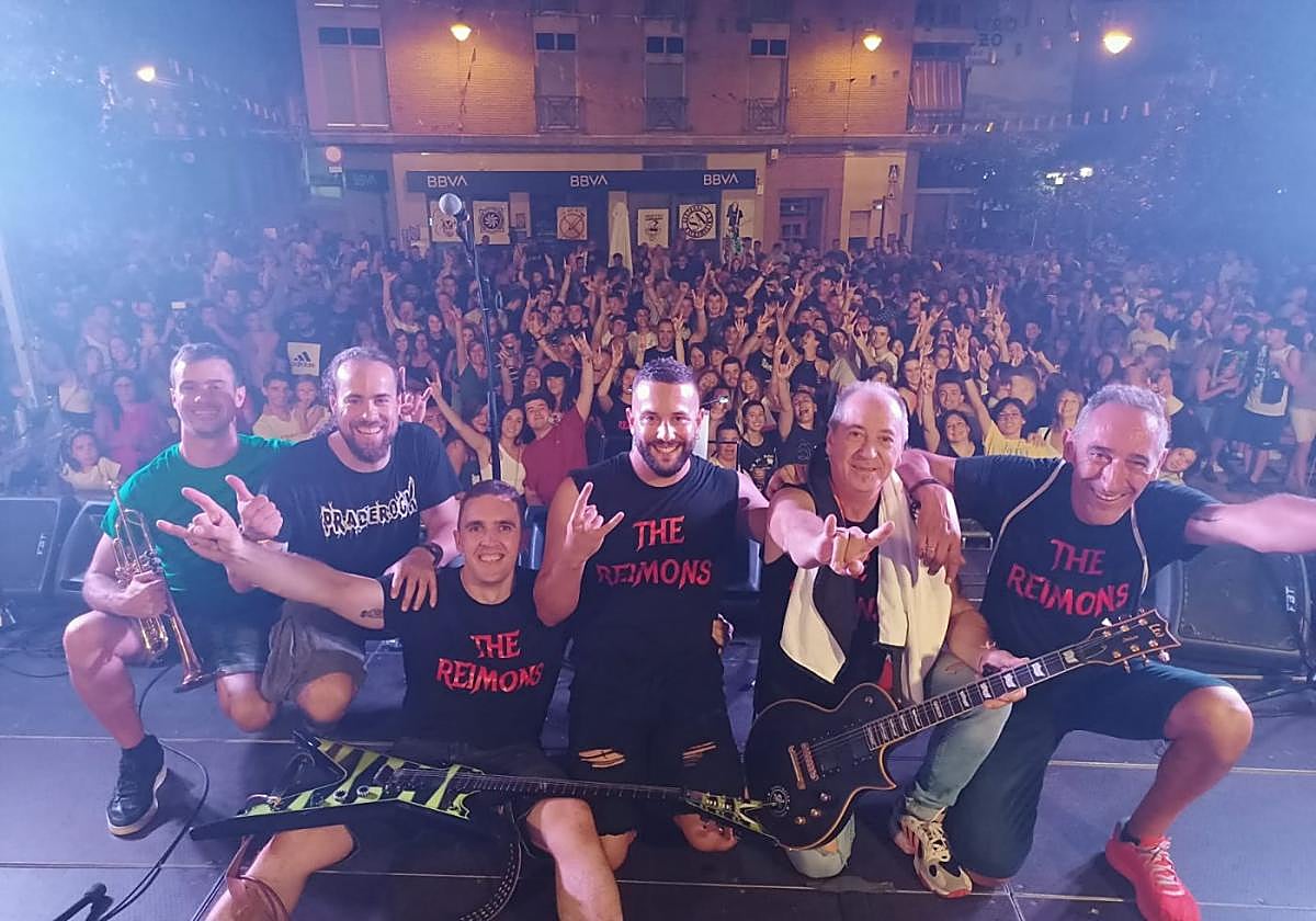 El grupo pradejonero The Reimons.