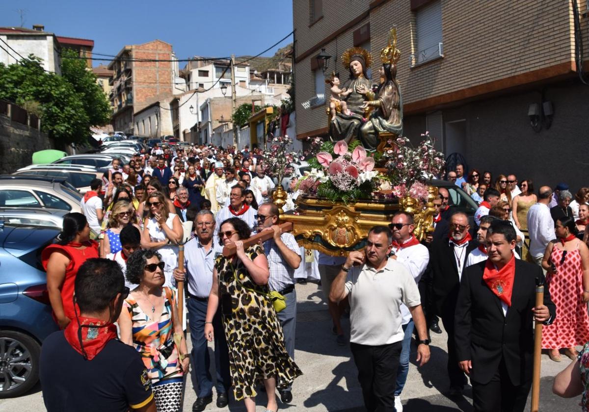 Cervera entre gaitas y vacas