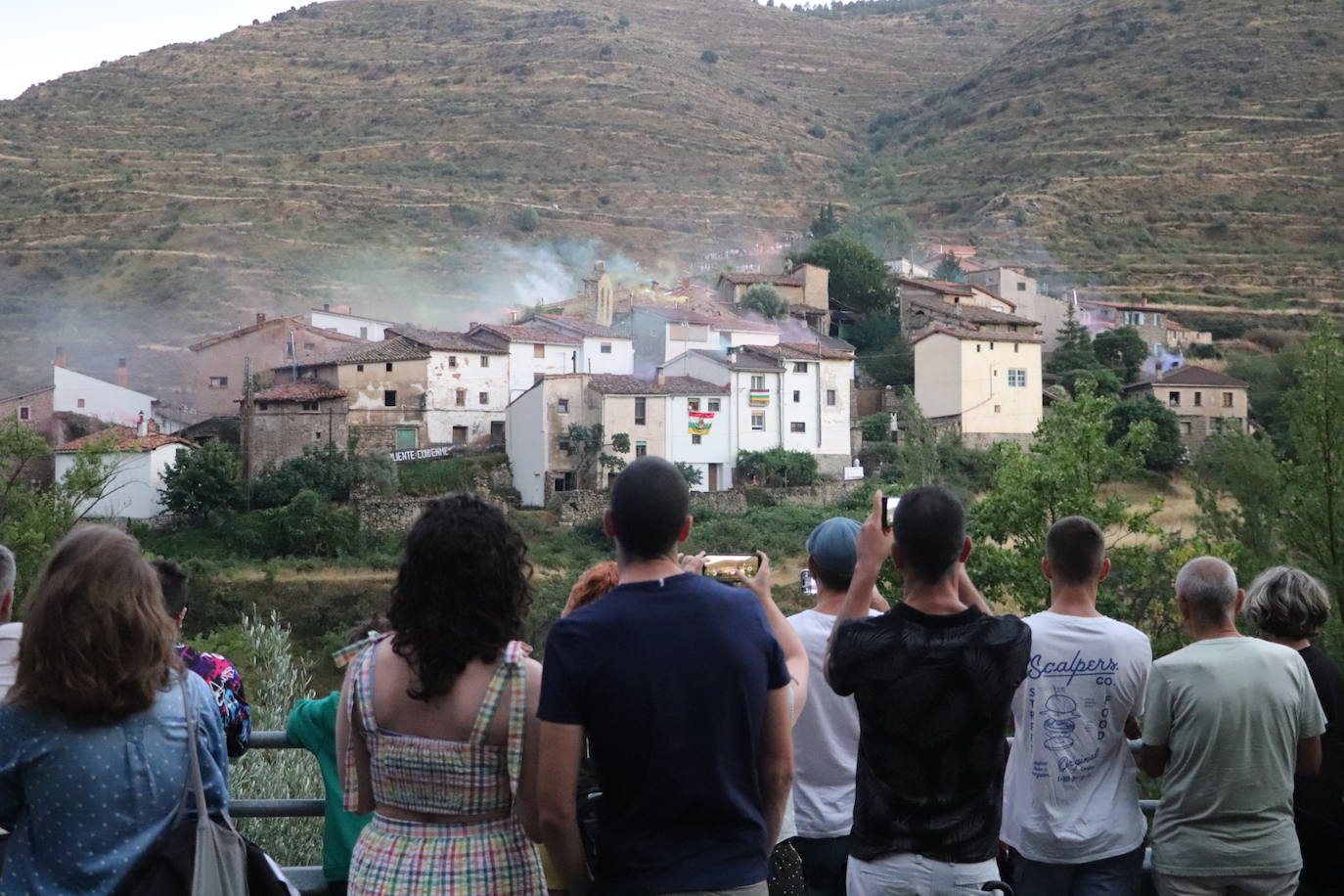 Fiesta del humo en Peroblasco