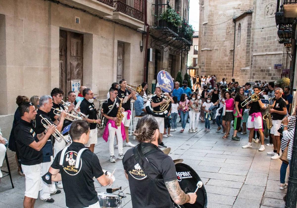 La charanga Los Gallitos, en una imagen de archivo.