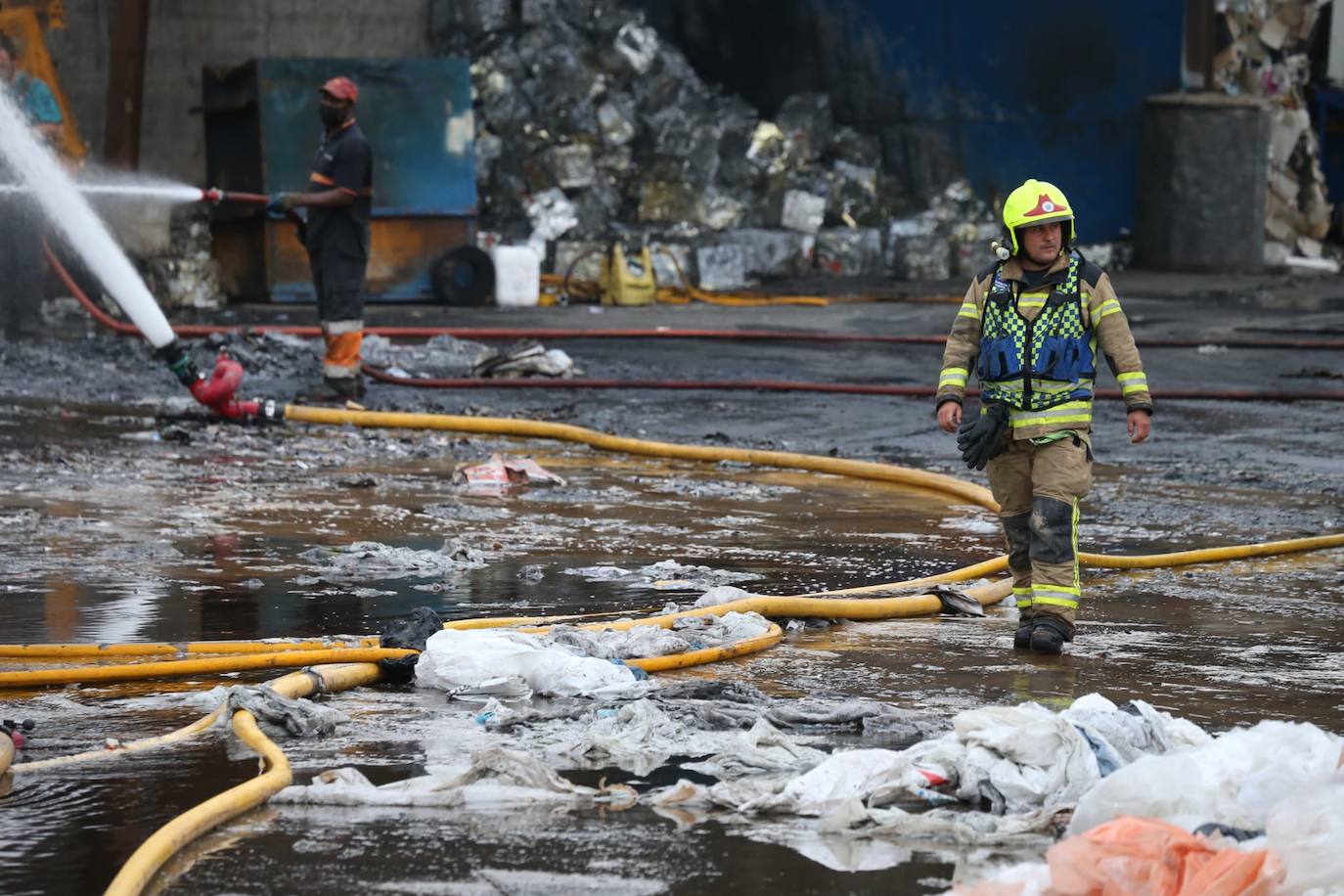 Las imágenes del incendio de Recirsa