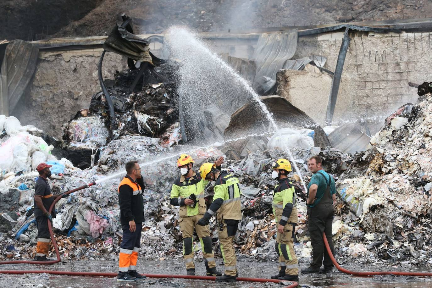 Las imágenes del incendio de Recirsa