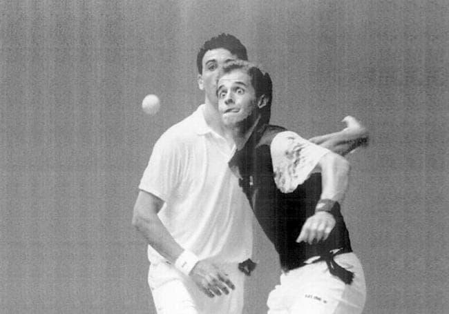 Ruben Beloki y el vasco francés Philippe Hirigoyen, durante la final de mano individual en los JJOO de Barcelona.