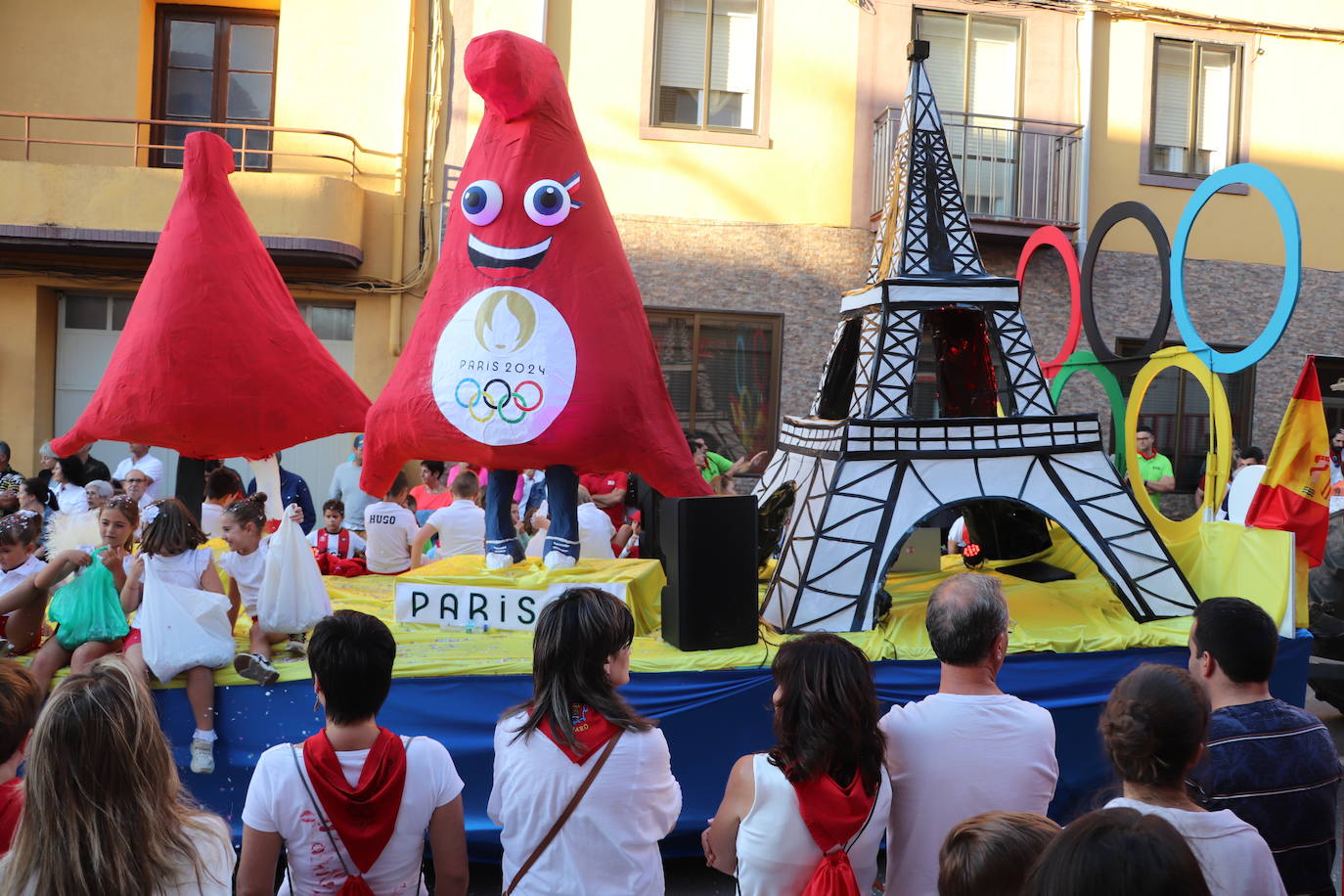 El desfile de carrozas, en imágenes