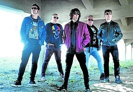 El grupo sevillano de punk rock Reincidentes.