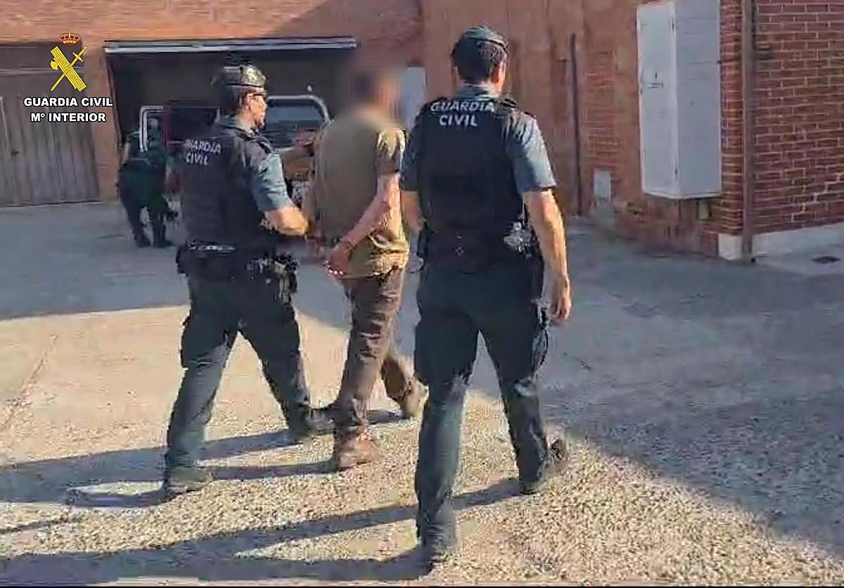 Imagen secundaria 1 - Detenido un joven en Alfaro por transportar cogollos de marihuana