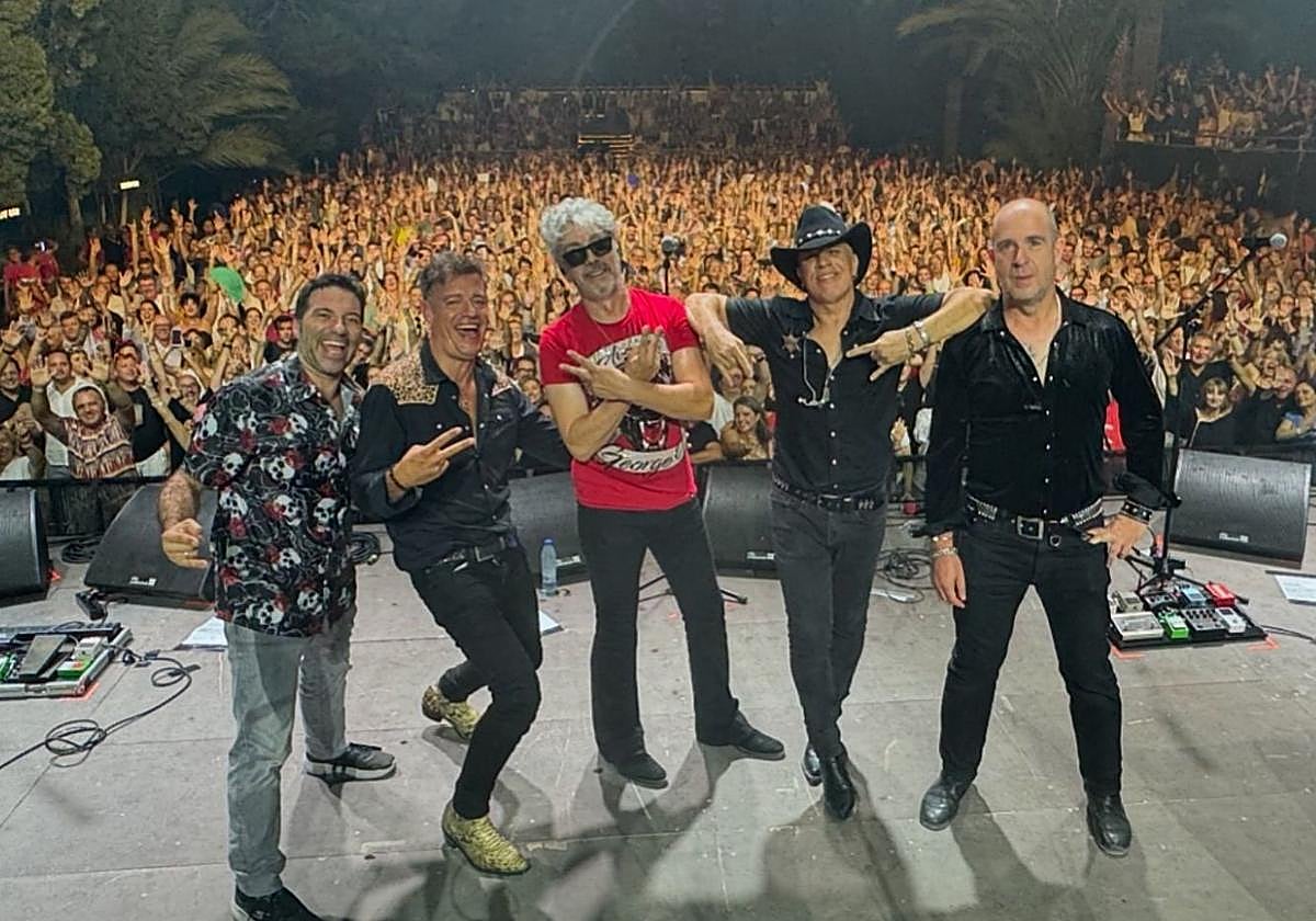 Foto promocional del grupo La Guardia.