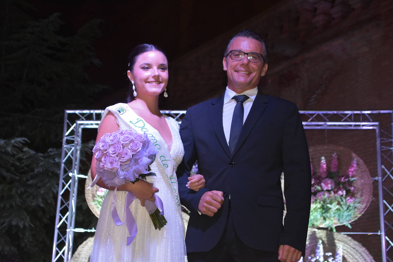 Proclamación de la reina de las fiestas de Aldeanueva
