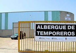 La colaboración de Ayuntamiento, Gobierno y varias entidades ofrece el servicio en una nave industrial.