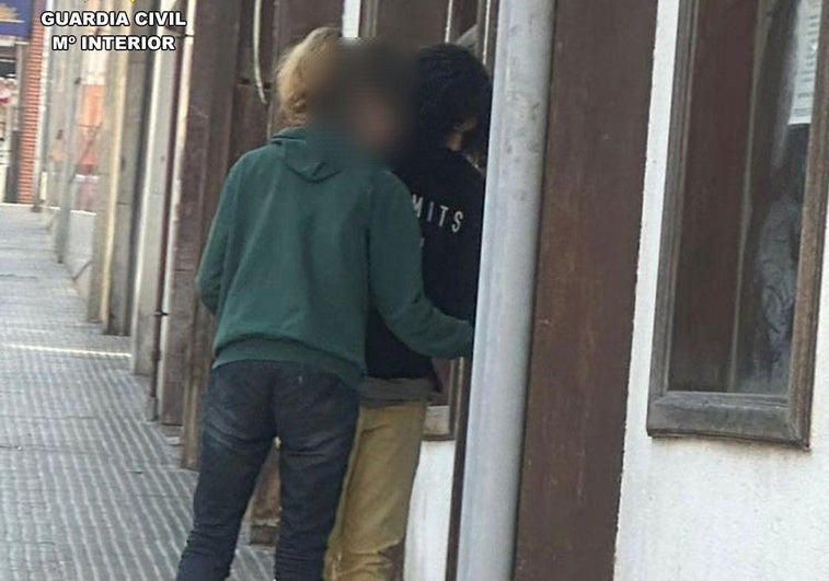 Dos personas detenidas por robar los pomos de las puertas de Haro.